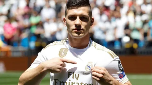 ¿Llega y se va? Aseguran que el Real Madrid estaría evaluando ceder a Luka Jovic