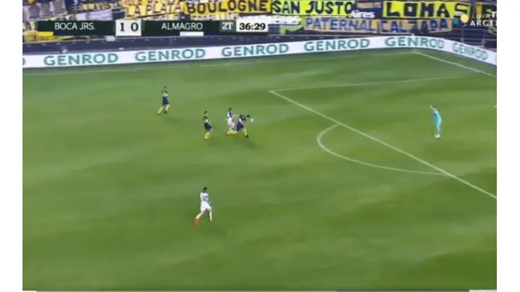 Almagro aprovechó un blooper de la defensa de Boca y empató sobre el final