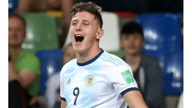 Adolfo Gaich dijo sentirse más cómodo en la Selección Argentina que en San Lorenzo
