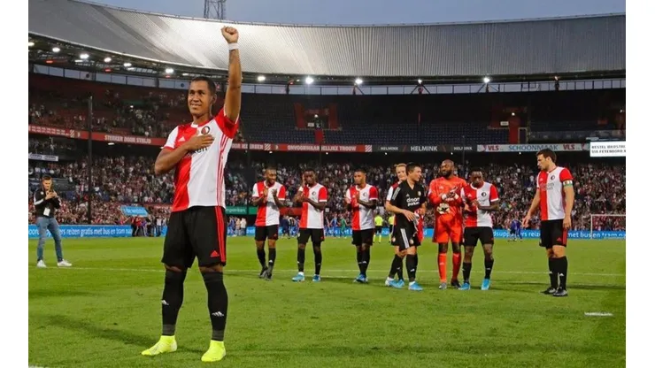 Tapia llegó al Twente de Holanda cuando emigró a aquel fútbol.