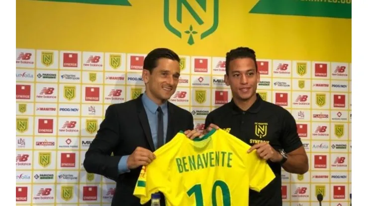 Benavente se formó en el Real Madrid de Castilla.