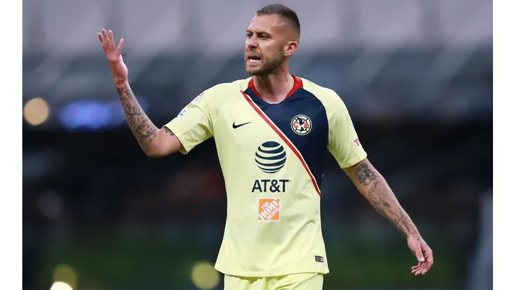 ¿Ménez se aleja del América por sus actitudes?