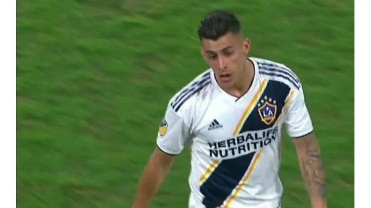 Cristian Pavón tuvo un partido flojo.
