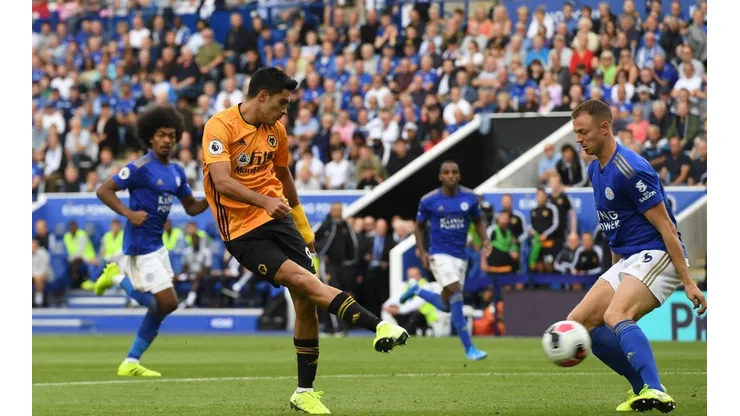 Jiménez y Wolverhampton debutaron con un empate