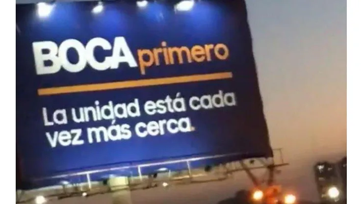 La historia detrás del misterioso cartel de Boca que apareció en una autopista