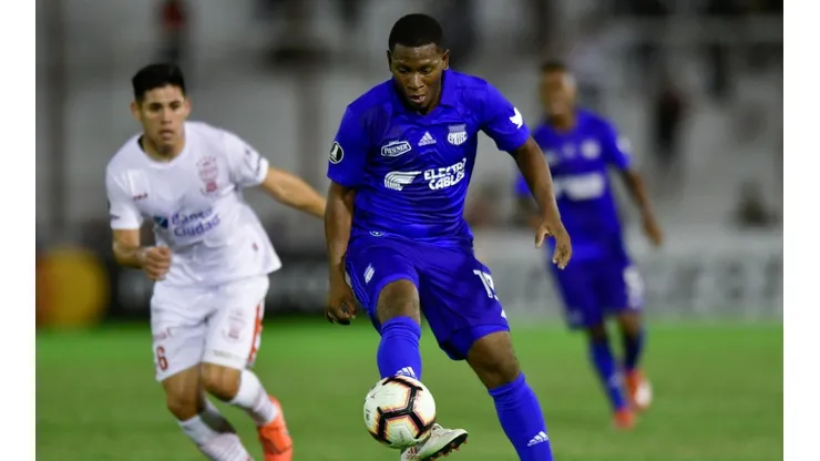 El 11 ideal de Cruz Azul con la llegada de Brayan Angulo