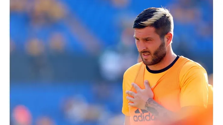 Gignac tendrá una estatua en el Univeristario