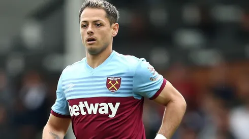 Manchester City aplastó al West Ham y Chicharito tocó la pelota solo 9 veces