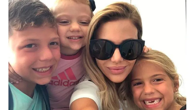 Evangelina Anderson subió una foto despidiéndose y Antonela Roccuzzo le tiró buena onda