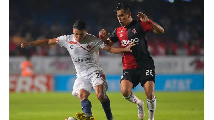 Atlas le asestó otro golpe a Veracruz y manda en la tabla