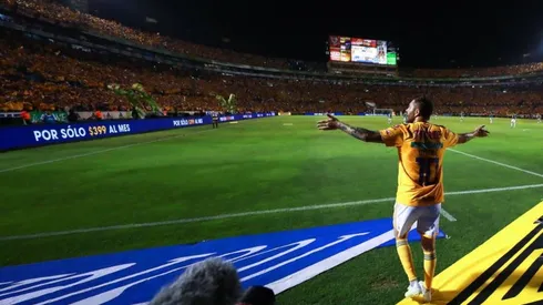 Club y afición unidos para homenajear a Gignac