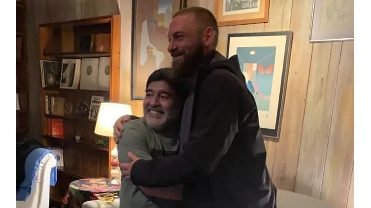 Maradona sobre De Rossi: "Siendo muy millonario viene a jugar a Boca porque me veía a mí"