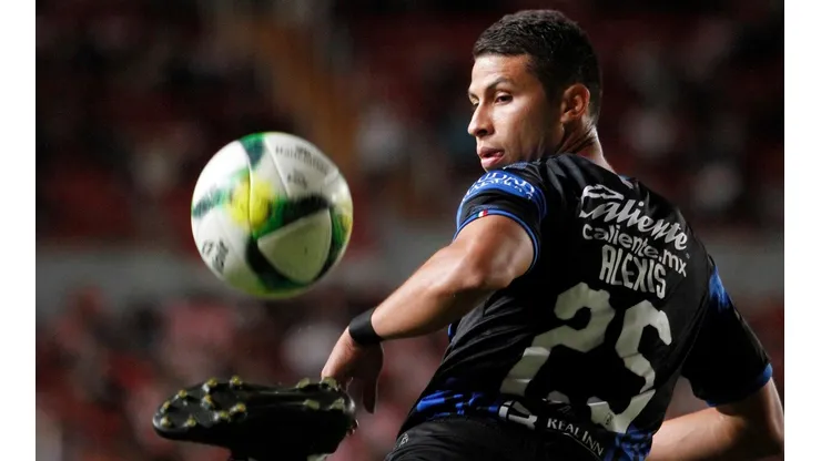 Pérez, en un duelo de los Gallos por el Clausura MX 2019.