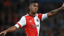 Tapia se formó en la academia limeña de fútbol Esther Grande de Bentín,