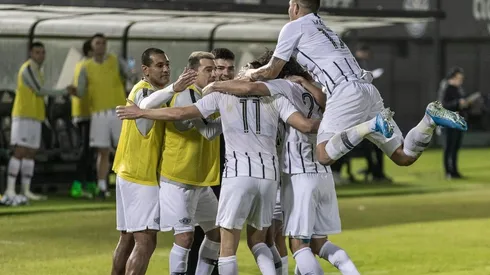 A qué hora juega Nacional vs. Libertad por la Liga de Paraguay