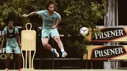 En el aire: el DT de Barcelona se refirió al futuro de Seba Pérez