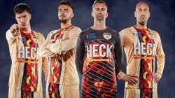 La peor camiseta del mundo: de los creadores de salchicha a la parrilla, llegó salchicha con puré