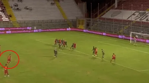 Foto del tanto de tiro libre.