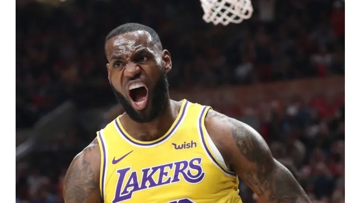 LeBron James no quiere distracciones en los Lakers y ya le puso mano dura a sus compañeros