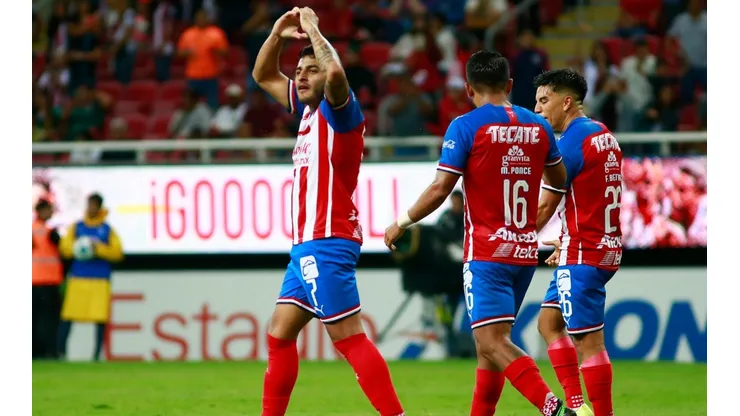 ¡Vega titular! Fanáticos de Chivas piden por el juvenil