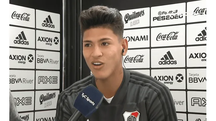 Carrascal habló sobre el fútbol argentino y tiró: "Te cagan a patadas y los árbitros no te ayudan"