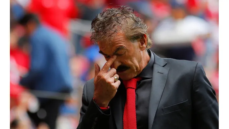 La pésima relación de La Volpe con los jugadores y la directiva del Toluca