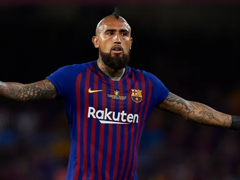 Desde España señalan que el Barcelona espera ofertas por Arturo Vidal