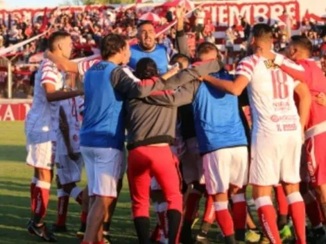 Rompió el mercado: los dos históricos que contrató Barracas Central