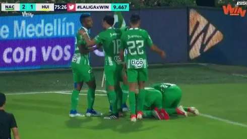 El festejo de Vladimir Hernández tras anotar el 2-1 en el Atanasio.