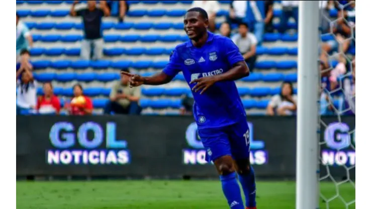 Angulo desató euforia en los aficionados de Cruz Azul