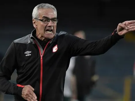 Gregorio Pérez echa en cara que gracias a él Santa Fe no está aún en el descenso