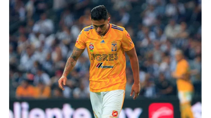 Salcedo se rió de los rumores que lo ubican fuera de Tigres