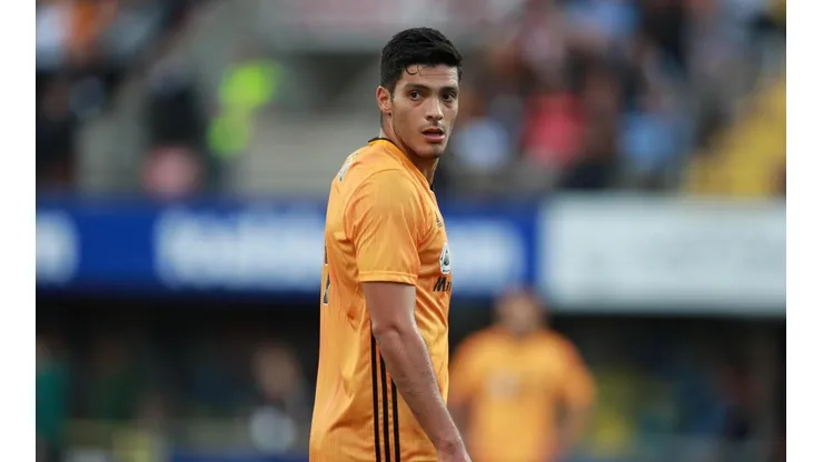 ¿Competencia para Raúl Jiménez? Wolverhampton contrató a otro centrodelantero