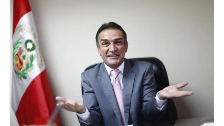 Becerril pertenece a Fuerza Popular.