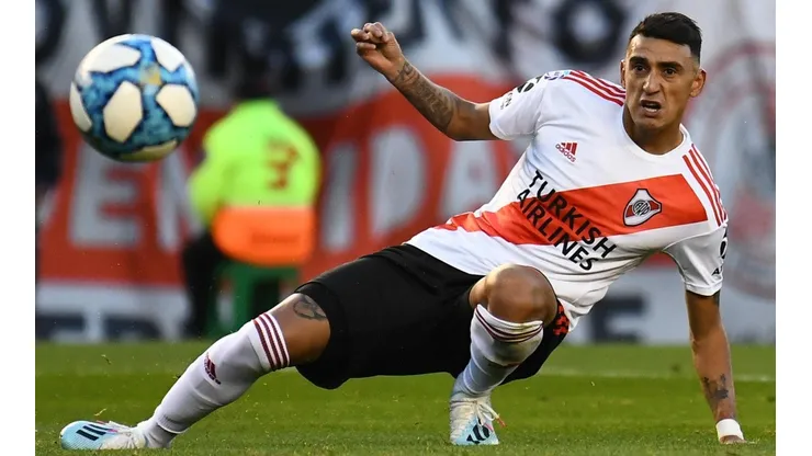 Matías Suárez ante Lanús. (Getty)