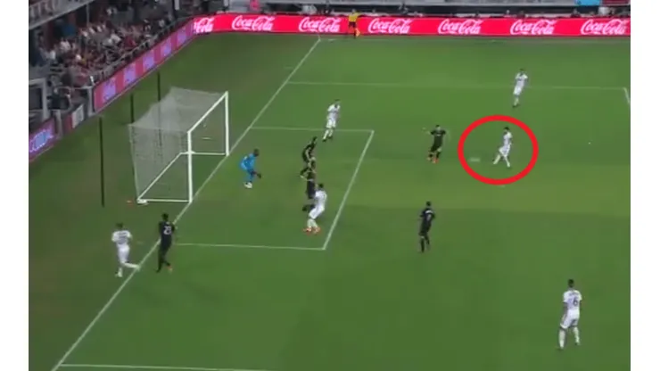 ¡Lo fusiló! Marco Fabián marcó un gran gol para Philadelphia