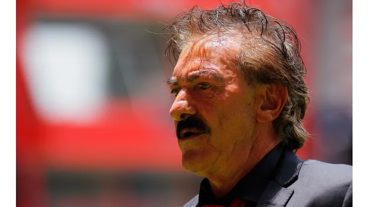 La Volpe no encuentra el rumbo de su equipo.