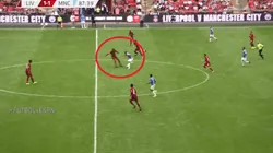 Una locura: a Van Dijk lo gambetearon por primera vez en 65 partidos