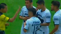 La afición de Pumas explotó contra el árbitro por el VAR
