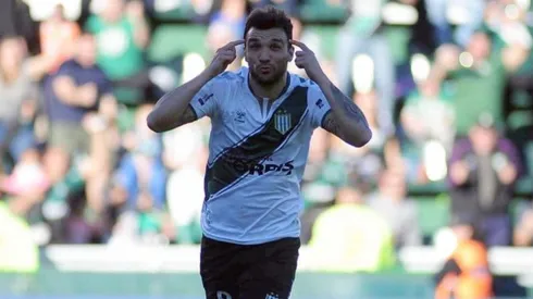 El festejo de Nicolás Bertolo.