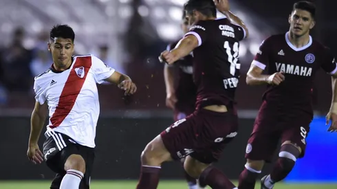 River recibe a Lanús en el Estadio Monumental.