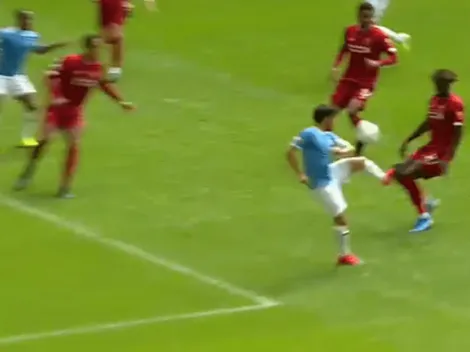 Asistencia mágica de Silva y gol de Sterling para poner en ventaja al City sobre Liverpool