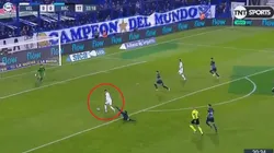 Estupendo remate de Nicolás Domínguez.