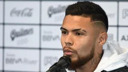 Paulo Díaz en conferencia de prensa.