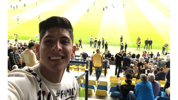 ¡Atrevido! Edson Álvarez le robó el asiento al entrenador de la selección de Holanda