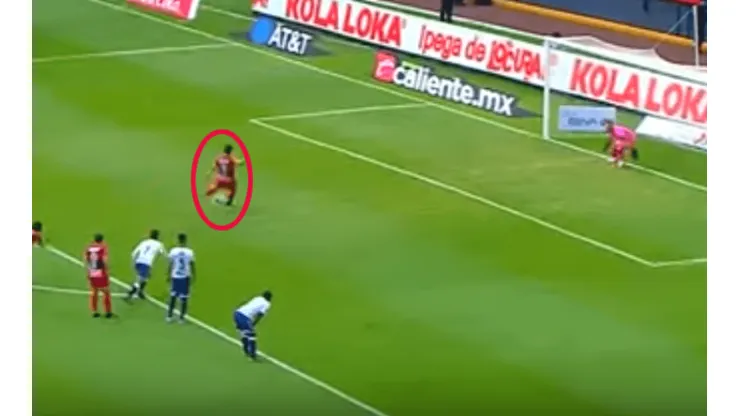 De penal, Alanís abrió la cuenta para Chivas en Puebla