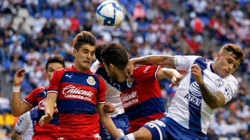 En un flojo partido, Chivas y Puebla igualaron 1 a 1
