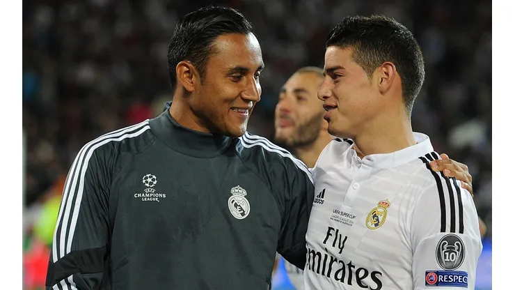 Foto de Keylor Navas con James Rodríguez.