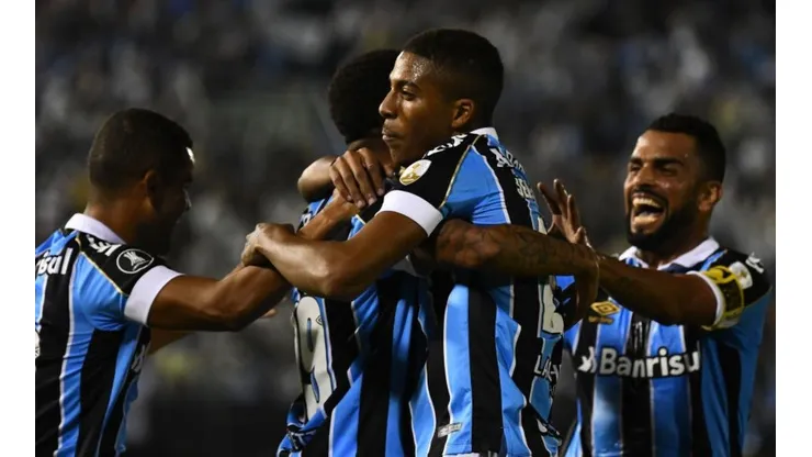 Gremio hizo lo que quiso con Libertad y fue el mejor equipo de octavos de Libertadores