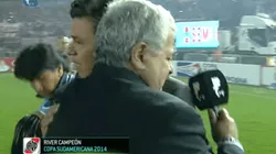 Tití junto a Gallardo.